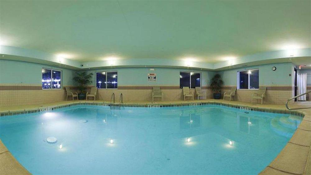 Baymont By Wyndham Hotel Fulton