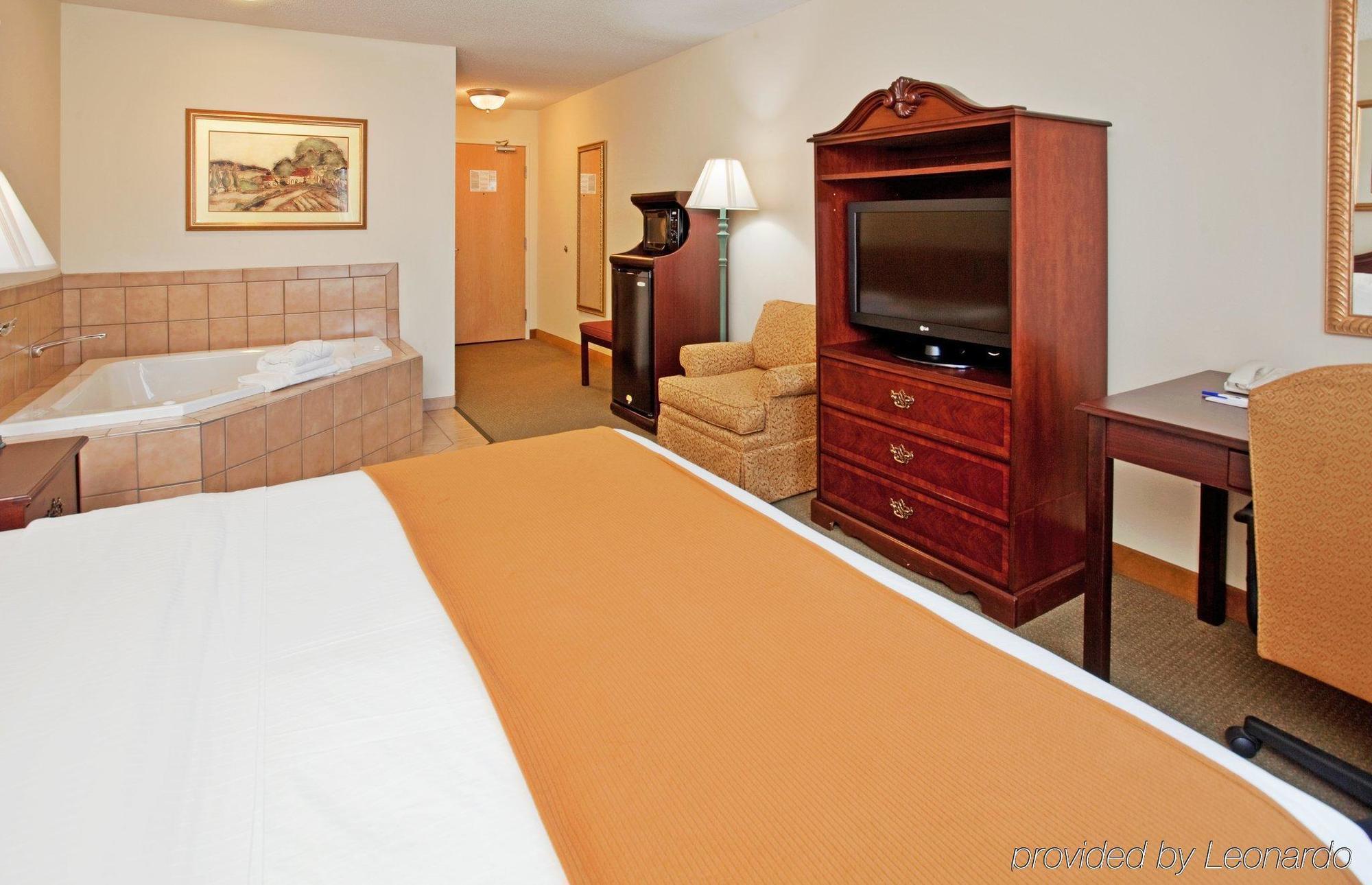 Baymont By Wyndham