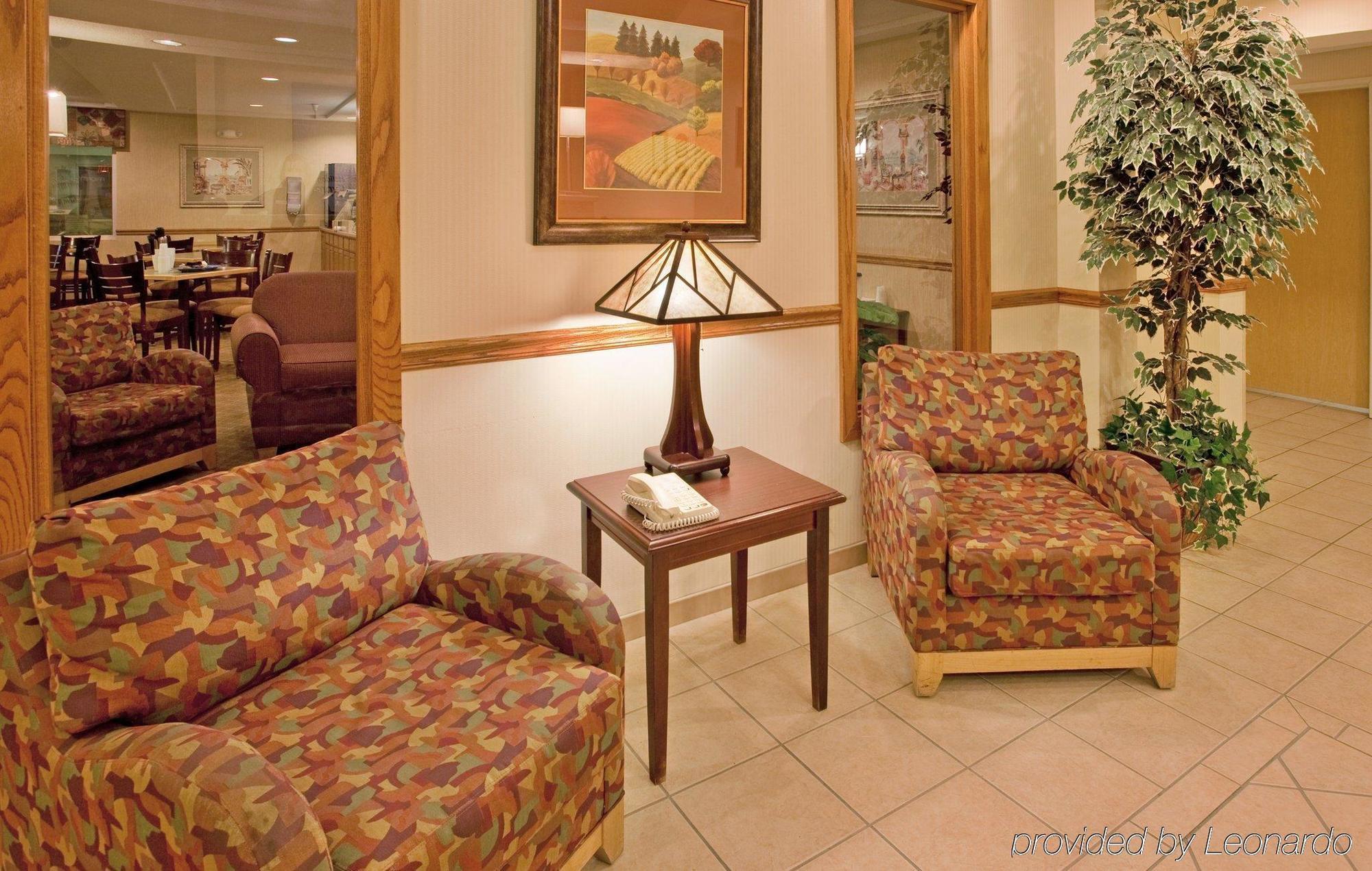 Baymont By Wyndham Hotel Fulton